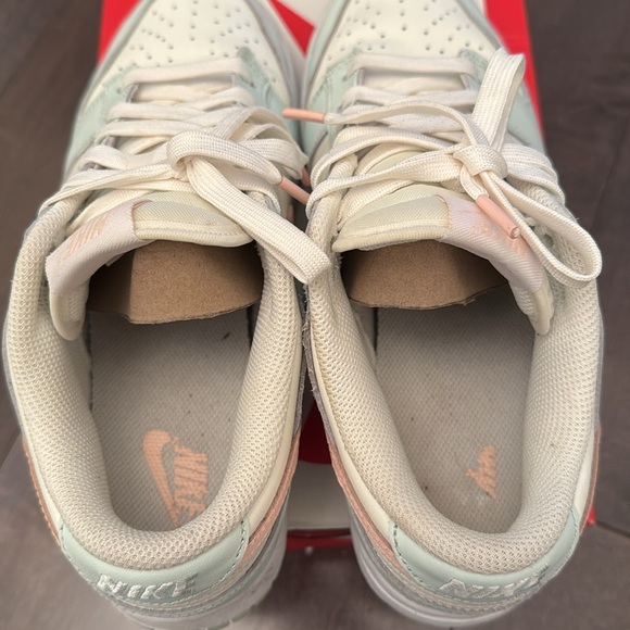 Low dunks - Picture 3 of 5